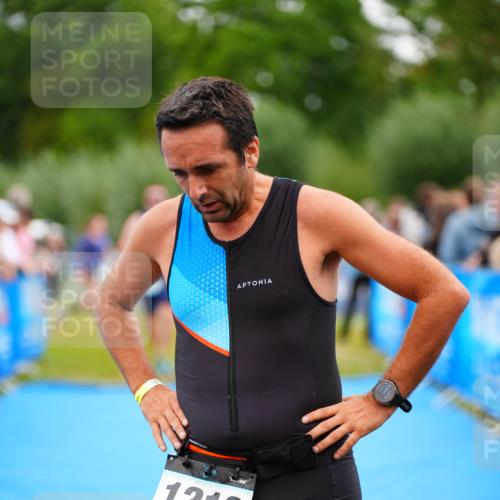 30.08.2026 - Elbe Triathlon Hamburg LAZAROV Photography http://msf.ph/oto/10059263 30.08.2026 11:35:13 Ziel 826, 1137 meine-sportfotos.de