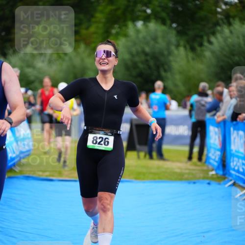 30.08.2026 - Elbe Triathlon Hamburg LAZAROV Photography http://msf.ph/oto/10059291 30.08.2026 11:35:19 Ziel 780, 826, 1137, 1318 meine-sportfotos.de