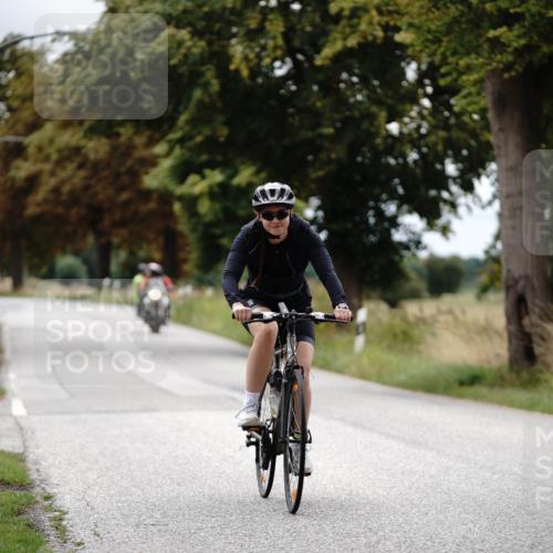 30.08.2026 - Elbe Triathlon Hamburg Michael Burmester http://msf.ph/oto/10059311 30.08.2026 11:30:03 Radfahren 1503 meine-sportfotos.de