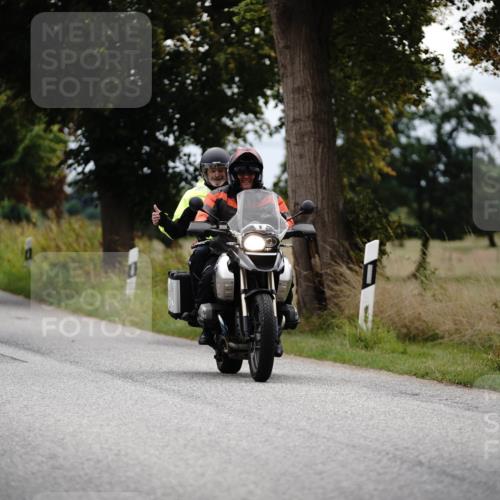 30.08.2026 - Elbe Triathlon Hamburg Michael Burmester http://msf.ph/oto/10059321 30.08.2026 11:30:06 Radfahren  meine-sportfotos.de