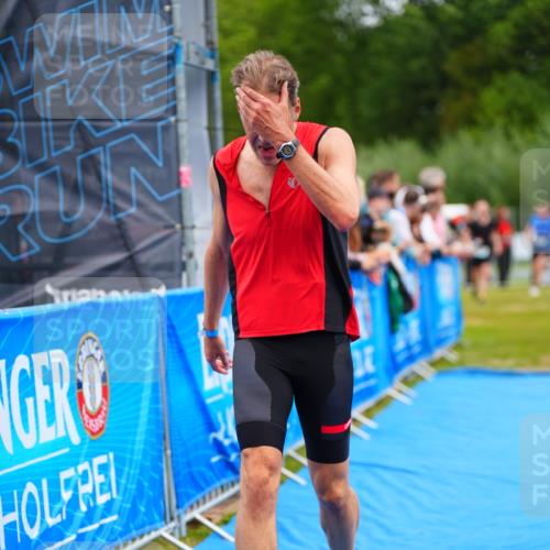 30.08.2026 - Elbe Triathlon Hamburg LAZAROV Photography http://msf.ph/oto/10059328 30.08.2026 11:35:26 Ziel 780, 831, 1177, 1237, 1318 meine-sportfotos.de