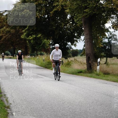 30.08.2026 - Elbe Triathlon Hamburg Michael Burmester http://msf.ph/oto/10059329 30.08.2026 11:30:17 Radfahren 1427, 1592 meine-sportfotos.de