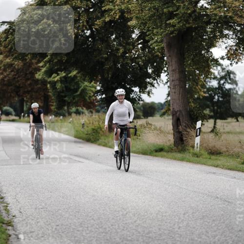 30.08.2026 - Elbe Triathlon Hamburg Michael Burmester http://msf.ph/oto/10059333 30.08.2026 11:30:17 Radfahren 1427, 1592 meine-sportfotos.de