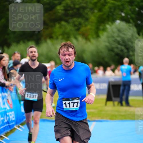30.08.2026 - Elbe Triathlon Hamburg LAZAROV Photography http://msf.ph/oto/10059351 30.08.2026 11:35:34 Ziel 961, 1177, 1237 meine-sportfotos.de