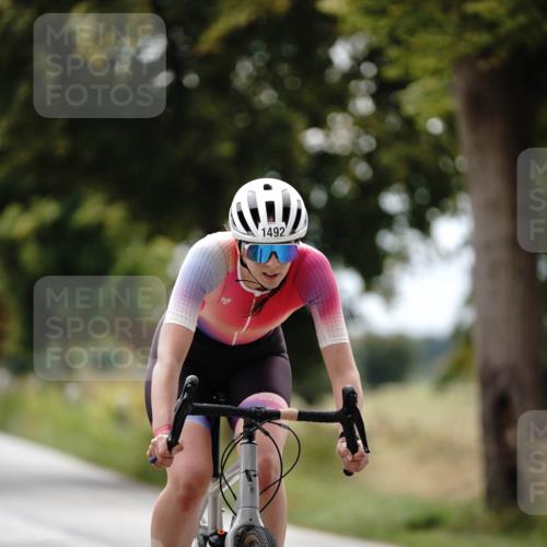 30.08.2026 - Elbe Triathlon Hamburg Michael Burmester http://msf.ph/oto/10059397 30.08.2026 11:30:50 Radfahren 1492 meine-sportfotos.de