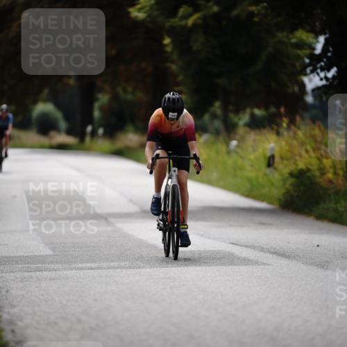 30.08.2026 - Elbe Triathlon Hamburg Michael Burmester http://msf.ph/oto/10059400 30.08.2026 11:30:56 Radfahren 1493, 1513 meine-sportfotos.de