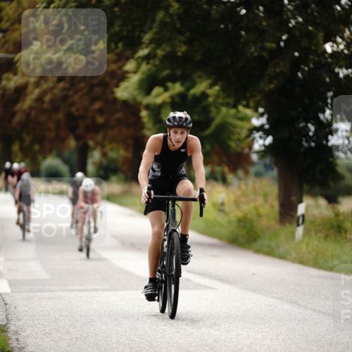 30.08.2026 - Elbe Triathlon Hamburg Michael Burmester http://msf.ph/oto/10059433 30.08.2026 11:31:15 Radfahren 1127, 1131, 1372, 1409 meine-sportfotos.de