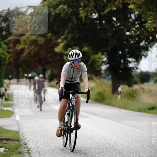 30.08.2026 - Elbe Triathlon Hamburg Michael Burmester http://msf.ph/oto/10059453 30.08.2026 11:31:20 Radfahren 1127, 1131, 1409, 1579, 1605 meine-sportfotos.de
