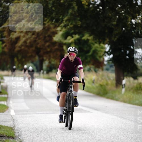 30.08.2026 - Elbe Triathlon Hamburg Michael Burmester http://msf.ph/oto/10059460 30.08.2026 11:31:23 Radfahren 1409, 1515, 1579, 1605 meine-sportfotos.de