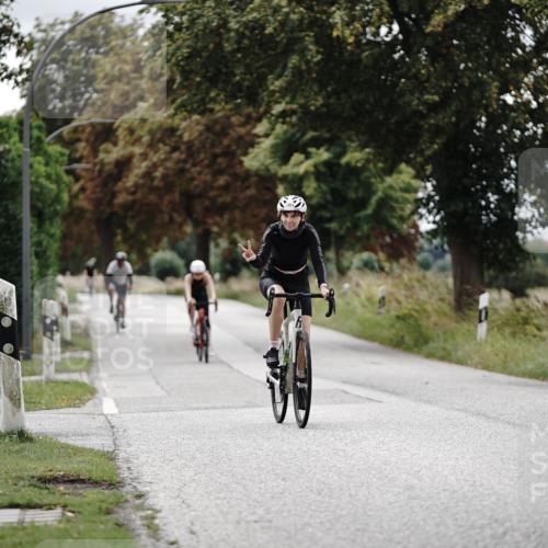30.08.2026 - Elbe Triathlon Hamburg Michael Burmester http://msf.ph/oto/10059497 30.08.2026 11:31:38 Radfahren 1351, 1429, 1594 meine-sportfotos.de