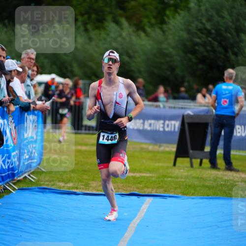30.08.2026 - Elbe Triathlon Hamburg LAZAROV Photography http://msf.ph/oto/10059502 30.08.2026 11:36:24 Ziel 977, 1446 meine-sportfotos.de