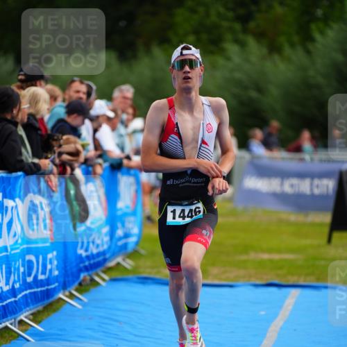 30.08.2026 - Elbe Triathlon Hamburg LAZAROV Photography http://msf.ph/oto/10059507 30.08.2026 11:36:25 Ziel 977, 1446 meine-sportfotos.de