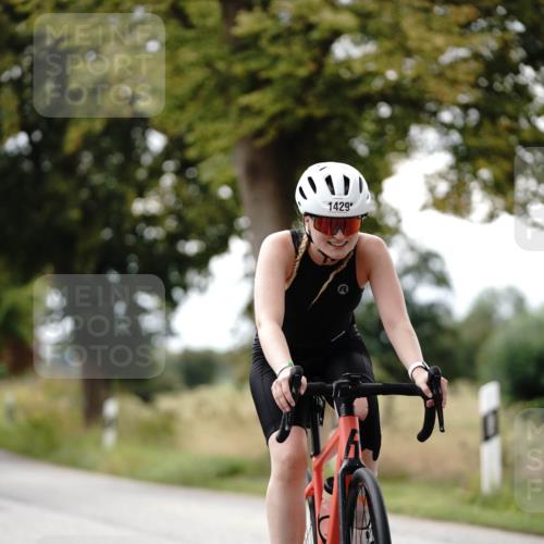 30.08.2026 - Elbe Triathlon Hamburg Michael Burmester http://msf.ph/oto/10059512 30.08.2026 11:31:43 Radfahren 1351, 1429 meine-sportfotos.de