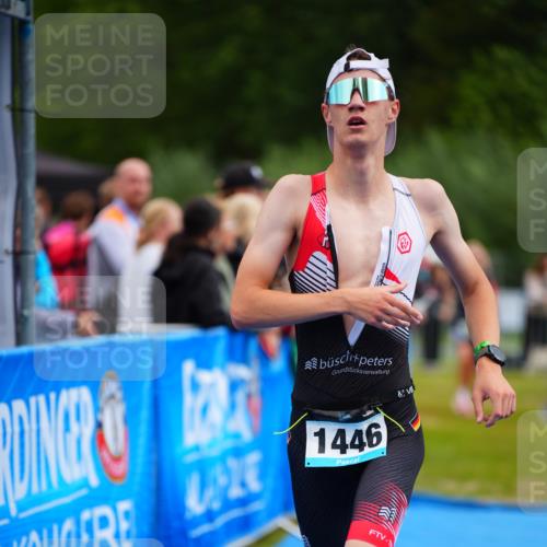 30.08.2026 - Elbe Triathlon Hamburg LAZAROV Photography http://msf.ph/oto/10059517 30.08.2026 11:36:26 Ziel 977, 1446 meine-sportfotos.de