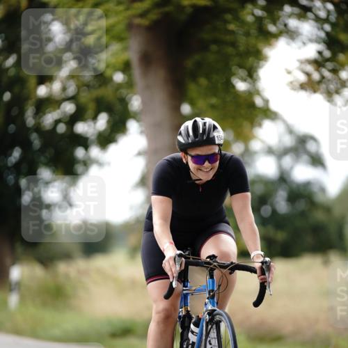 30.08.2026 - Elbe Triathlon Hamburg Michael Burmester http://msf.ph/oto/10059531 30.08.2026 11:31:51 Radfahren 1544, 1550, 1560, 1561 meine-sportfotos.de