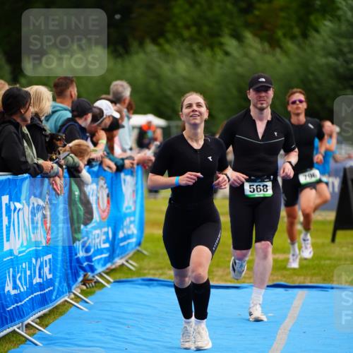 30.08.2026 - Elbe Triathlon Hamburg LAZAROV Photography http://msf.ph/oto/10059559 30.08.2026 11:36:39 Ziel 568, 796, 882 meine-sportfotos.de