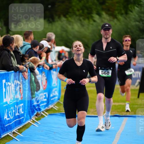 30.08.2026 - Elbe Triathlon Hamburg LAZAROV Photography http://msf.ph/oto/10059562 30.08.2026 11:36:39 Ziel 568, 796, 882 meine-sportfotos.de