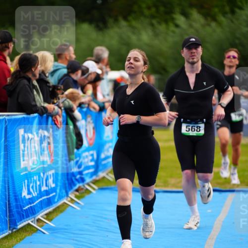30.08.2026 - Elbe Triathlon Hamburg LAZAROV Photography http://msf.ph/oto/10059564 30.08.2026 11:36:40 Ziel 568, 796, 882 meine-sportfotos.de