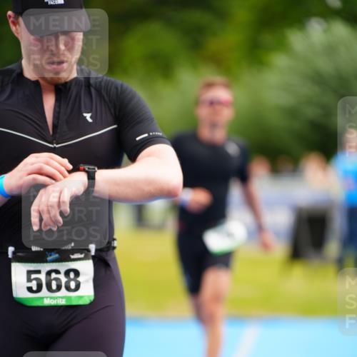 30.08.2026 - Elbe Triathlon Hamburg LAZAROV Photography http://msf.ph/oto/10059584 30.08.2026 11:36:42 Ziel 568, 796, 882 meine-sportfotos.de