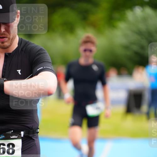 30.08.2026 - Elbe Triathlon Hamburg LAZAROV Photography http://msf.ph/oto/10059587 30.08.2026 11:36:42 Ziel 568, 796, 882 meine-sportfotos.de