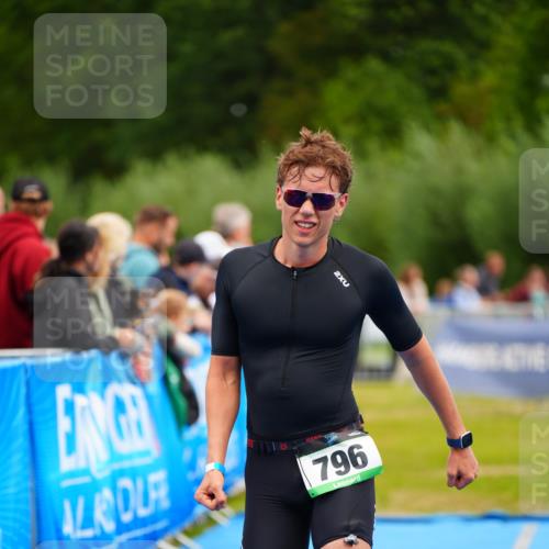 30.08.2026 - Elbe Triathlon Hamburg LAZAROV Photography http://msf.ph/oto/10059592 30.08.2026 11:36:43 Ziel 568, 796, 882 meine-sportfotos.de