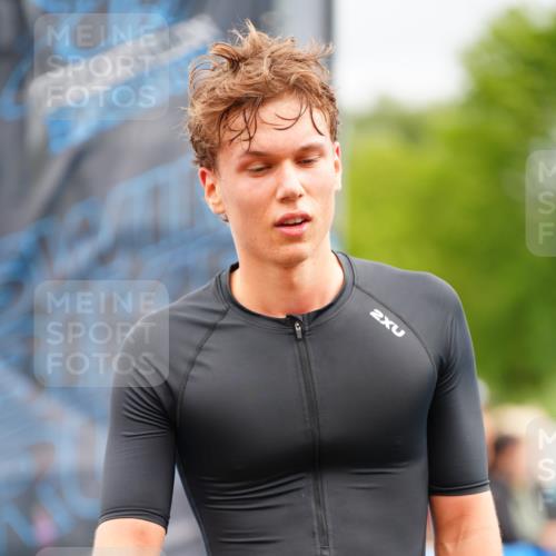 30.08.2026 - Elbe Triathlon Hamburg LAZAROV Photography http://msf.ph/oto/10059599 30.08.2026 11:36:48 Ziel 1246 meine-sportfotos.de