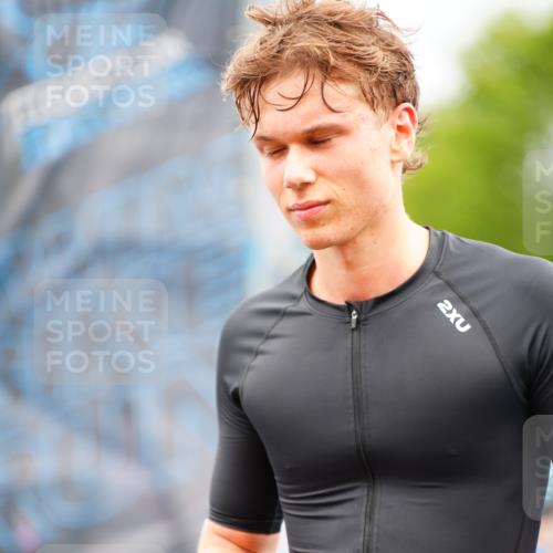 30.08.2026 - Elbe Triathlon Hamburg LAZAROV Photography http://msf.ph/oto/10059610 30.08.2026 11:36:50 Ziel 1011, 1246 meine-sportfotos.de