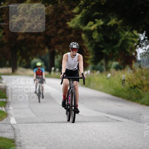 30.08.2026 - Elbe Triathlon Hamburg Michael Burmester http://msf.ph/oto/10059611 30.08.2026 11:32:39 Radfahren 1538, 1677, 1686 meine-sportfotos.de