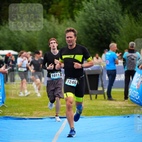 30.08.2026 - Elbe Triathlon Hamburg LAZAROV Photography http://msf.ph/oto/10059616 30.08.2026 11:36:55 Ziel 879, 1011, 1132, 1246 meine-sportfotos.de