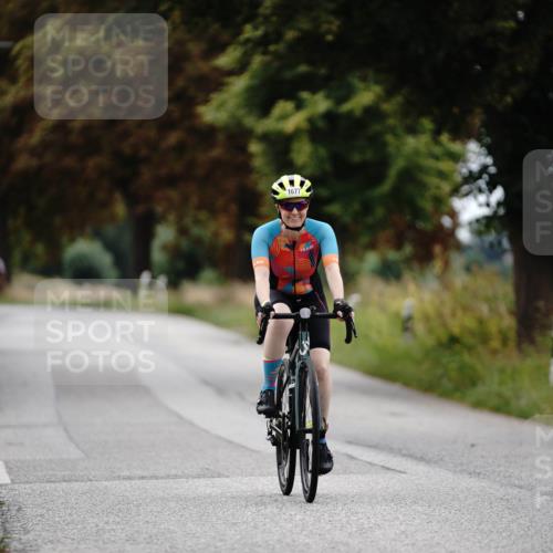 30.08.2026 - Elbe Triathlon Hamburg Michael Burmester http://msf.ph/oto/10059620 30.08.2026 11:32:42 Radfahren 1538, 1677 meine-sportfotos.de