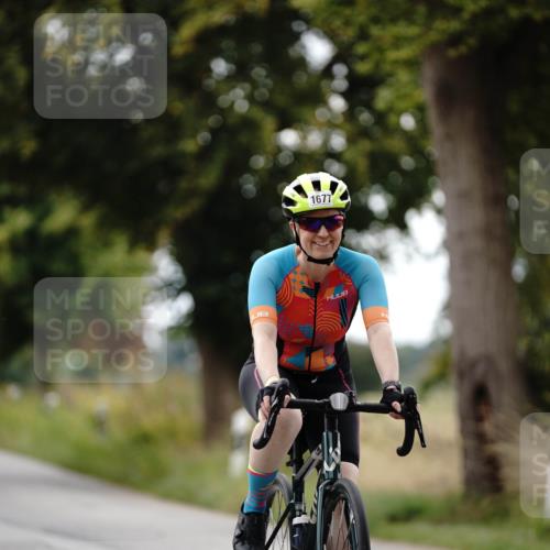 30.08.2026 - Elbe Triathlon Hamburg Michael Burmester http://msf.ph/oto/10059624 30.08.2026 11:32:44 Radfahren 1677 meine-sportfotos.de