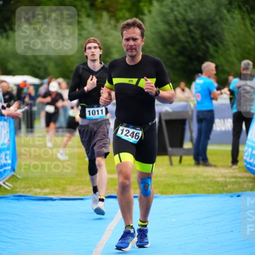 30.08.2026 - Elbe Triathlon Hamburg LAZAROV Photography http://msf.ph/oto/10059625 30.08.2026 11:36:55 Ziel 879, 1011, 1132, 1246 meine-sportfotos.de