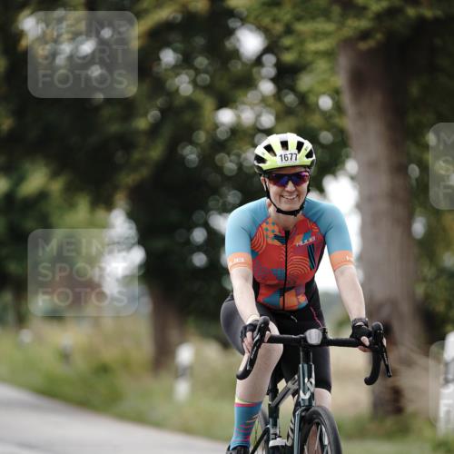 30.08.2026 - Elbe Triathlon Hamburg Michael Burmester http://msf.ph/oto/10059626 30.08.2026 11:32:44 Radfahren 1677 meine-sportfotos.de