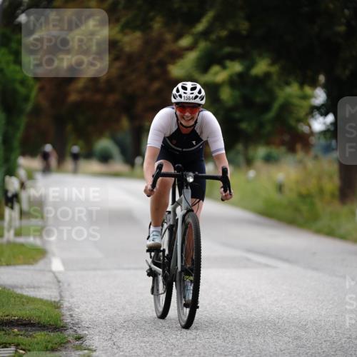 30.08.2026 - Elbe Triathlon Hamburg Michael Burmester http://msf.ph/oto/10059633 30.08.2026 11:32:55 Radfahren 1584 meine-sportfotos.de