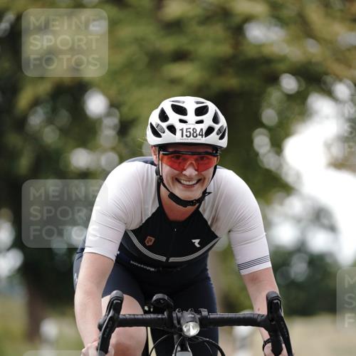 30.08.2026 - Elbe Triathlon Hamburg Michael Burmester http://msf.ph/oto/10059634 30.08.2026 11:32:56 Radfahren 1584 meine-sportfotos.de