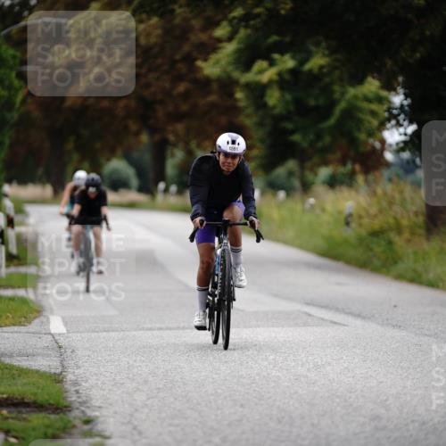 30.08.2026 - Elbe Triathlon Hamburg Michael Burmester http://msf.ph/oto/10059636 30.08.2026 11:33:06 Radfahren 1402, 1583, 1591 meine-sportfotos.de
