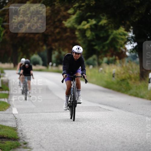 30.08.2026 - Elbe Triathlon Hamburg Michael Burmester http://msf.ph/oto/10059639 30.08.2026 11:33:06 Radfahren 1402, 1583, 1591 meine-sportfotos.de