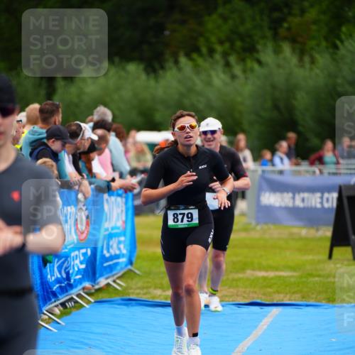 30.08.2026 - Elbe Triathlon Hamburg LAZAROV Photography http://msf.ph/oto/10059660 30.08.2026 11:37:01 Ziel 879, 1011, 1050, 1132, 1307 meine-sportfotos.de