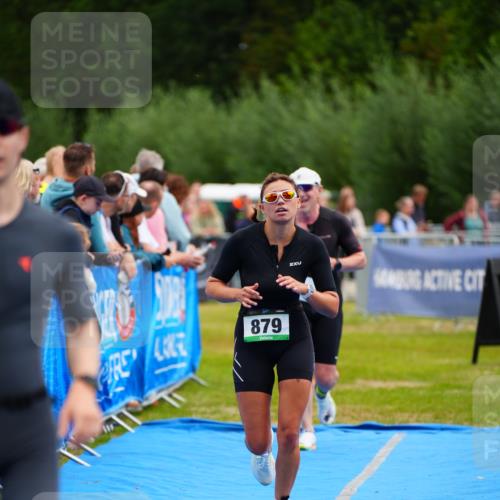 30.08.2026 - Elbe Triathlon Hamburg LAZAROV Photography http://msf.ph/oto/10059662 30.08.2026 11:37:02 Ziel 879, 1050, 1132, 1307 meine-sportfotos.de