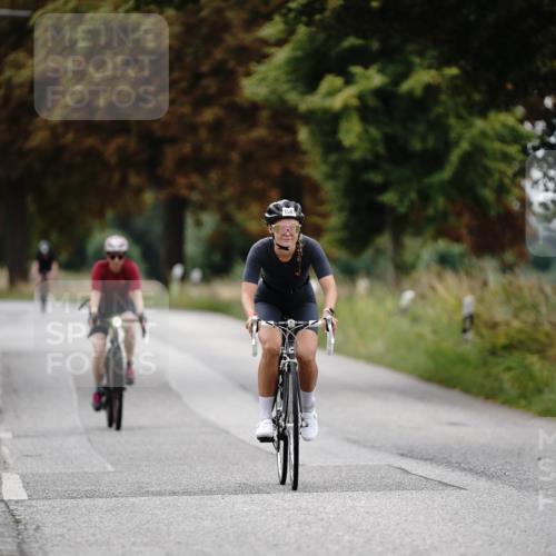 30.08.2026 - Elbe Triathlon Hamburg Michael Burmester http://msf.ph/oto/10059679 30.08.2026 11:33:51 Radfahren 1501, 1539, 1709 meine-sportfotos.de