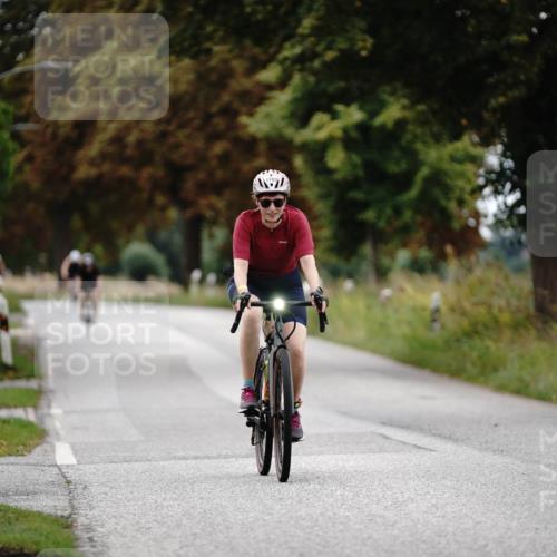 30.08.2026 - Elbe Triathlon Hamburg Michael Burmester http://msf.ph/oto/10059687 30.08.2026 11:33:54 Radfahren 1501, 1703, 1709 meine-sportfotos.de