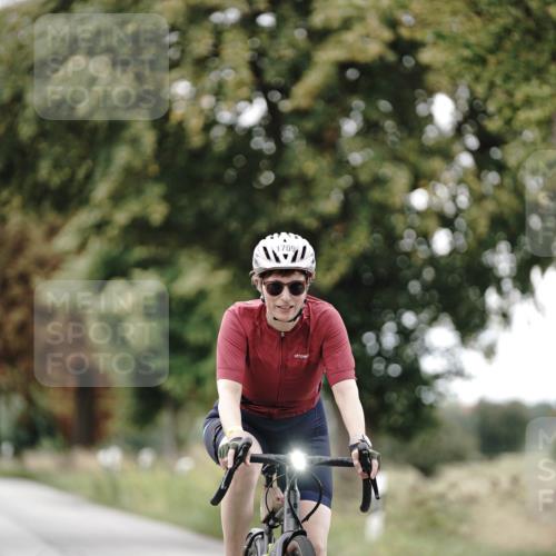 30.08.2026 - Elbe Triathlon Hamburg Michael Burmester http://msf.ph/oto/10059690 30.08.2026 11:33:56 Radfahren 1501, 1703, 1709 meine-sportfotos.de