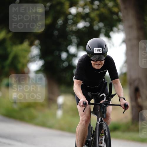 30.08.2026 - Elbe Triathlon Hamburg Michael Burmester http://msf.ph/oto/10059697 30.08.2026 11:34:01 Radfahren 1471, 1703 meine-sportfotos.de