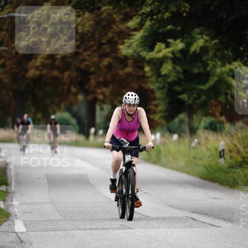 30.08.2026 - Elbe Triathlon Hamburg Michael Burmester http://msf.ph/oto/10059710 30.08.2026 11:34:10 Radfahren 1691 meine-sportfotos.de