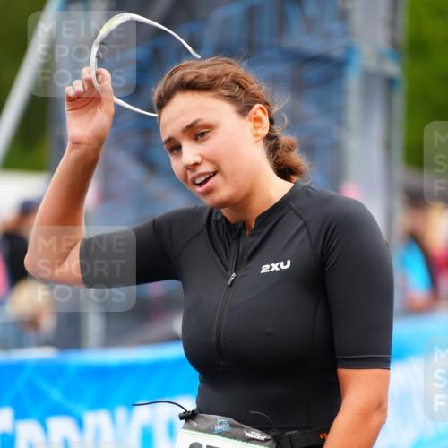 30.08.2026 - Elbe Triathlon Hamburg LAZAROV Photography http://msf.ph/oto/10059720 30.08.2026 11:37:09 Ziel 1050, 1122 meine-sportfotos.de