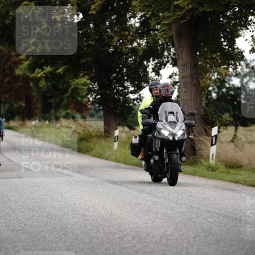 30.08.2026 - Elbe Triathlon Hamburg Michael Burmester http://msf.ph/oto/10059798 30.08.2026 11:35:36 Radfahren 1418, 1433 meine-sportfotos.de