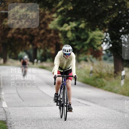 30.08.2026 - Elbe Triathlon Hamburg Michael Burmester http://msf.ph/oto/10059809 30.08.2026 11:36:06 Radfahren 1644, 1689 meine-sportfotos.de