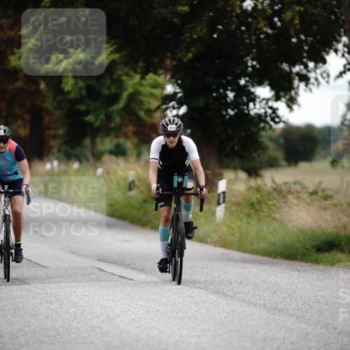 30.08.2026 - Elbe Triathlon Hamburg Michael Burmester http://msf.ph/oto/10059852 30.08.2026 11:36:41 Radfahren 1504, 1527, 1610, 1687 meine-sportfotos.de