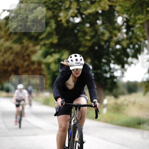 30.08.2026 - Elbe Triathlon Hamburg Michael Burmester http://msf.ph/oto/10059872 30.08.2026 11:36:53 Radfahren 1377, 1574, 1632 meine-sportfotos.de