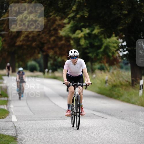 30.08.2026 - Elbe Triathlon Hamburg Michael Burmester http://msf.ph/oto/10059878 30.08.2026 11:36:55 Radfahren 804, 1377, 1534, 1574, 1632 meine-sportfotos.de